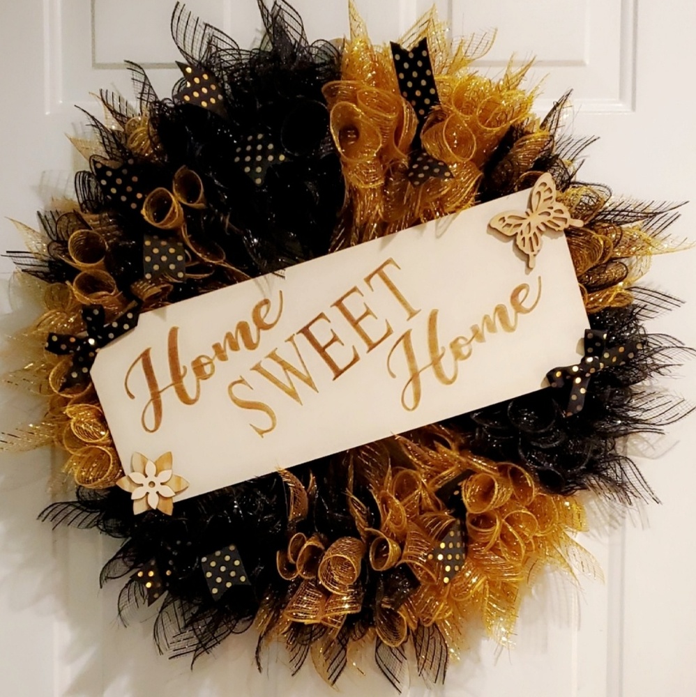 'Home Sweet Home' Wreath